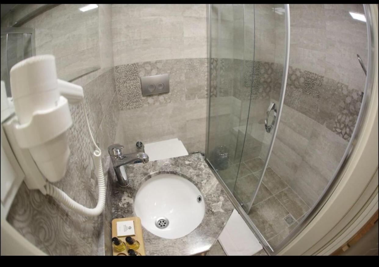 Mana Airport Hotel Arnavutkoy ภายนอก รูปภาพ